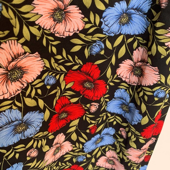 Chelsea28 Romper Short Sleeve Floral - Picture 6 of 15